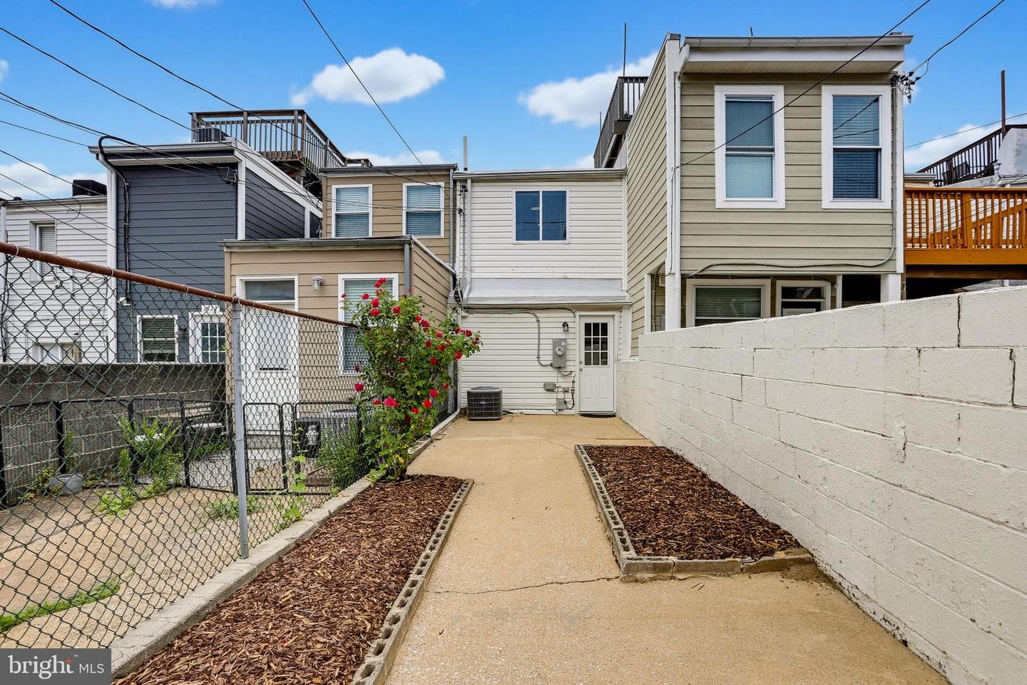 1419 Clarkson Street photo 26