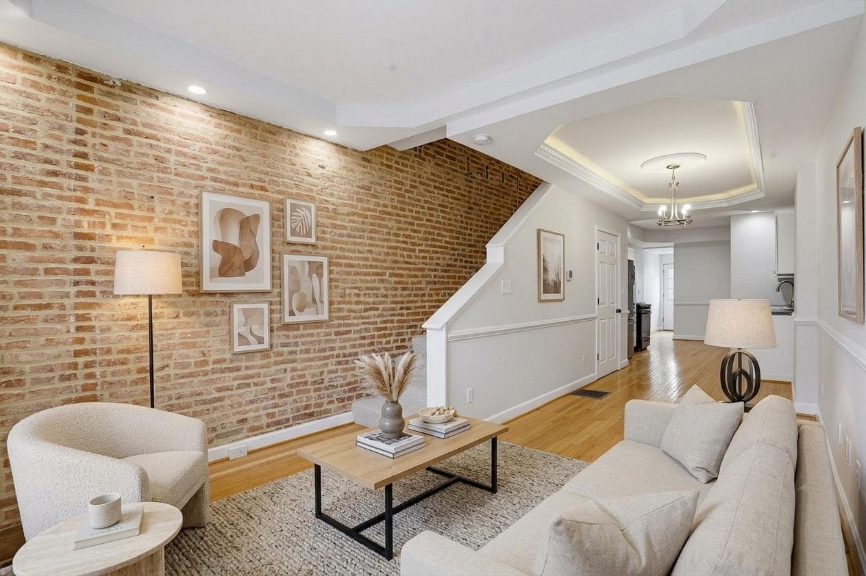 1419 Clarkson Street photo 4