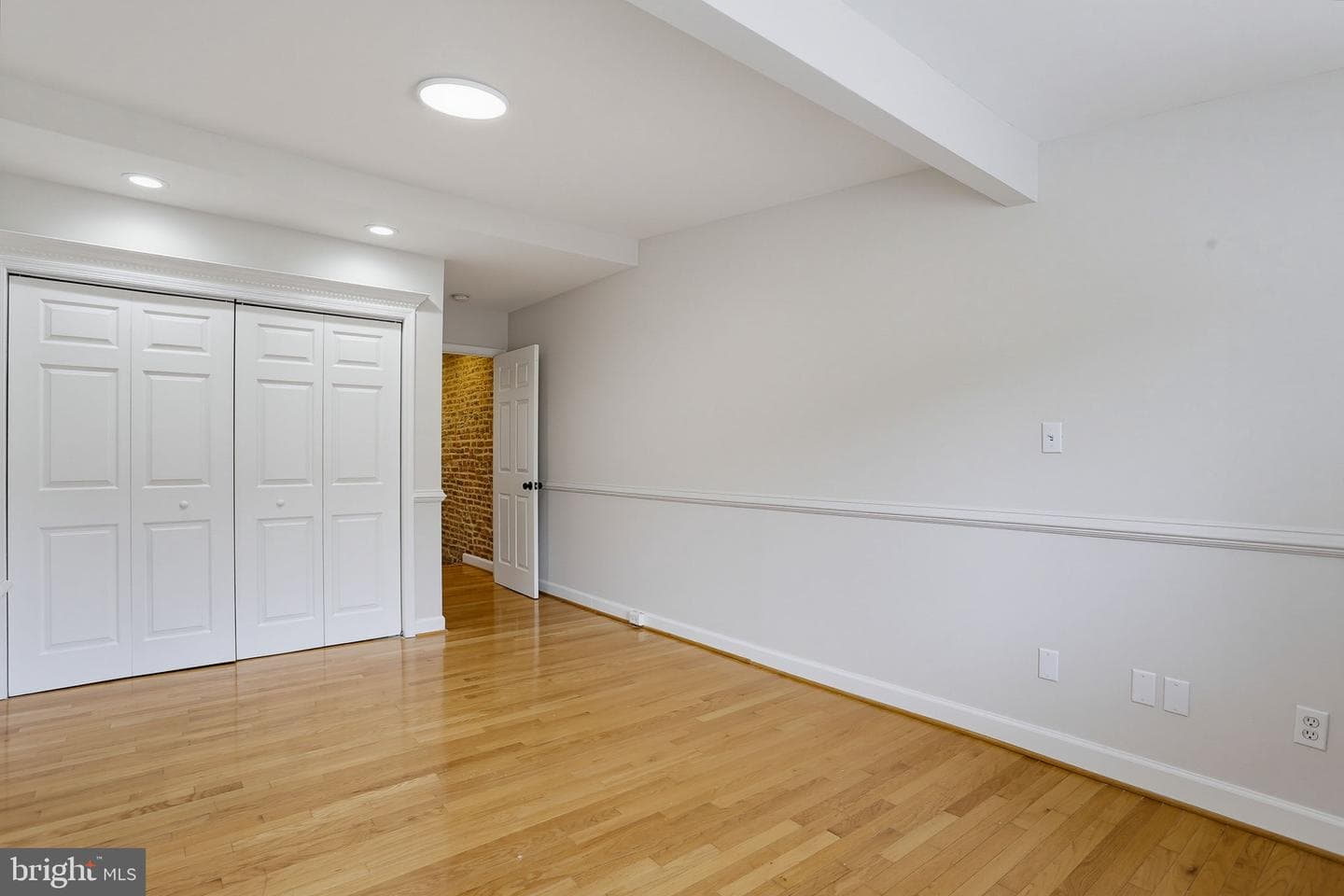 1419 Clarkson Street photo 40