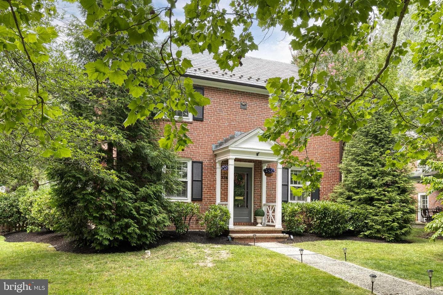336 Broadmoor Road photo 3