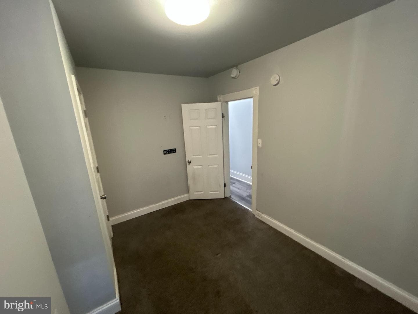1427 E Lafayette Avenue photo 14
