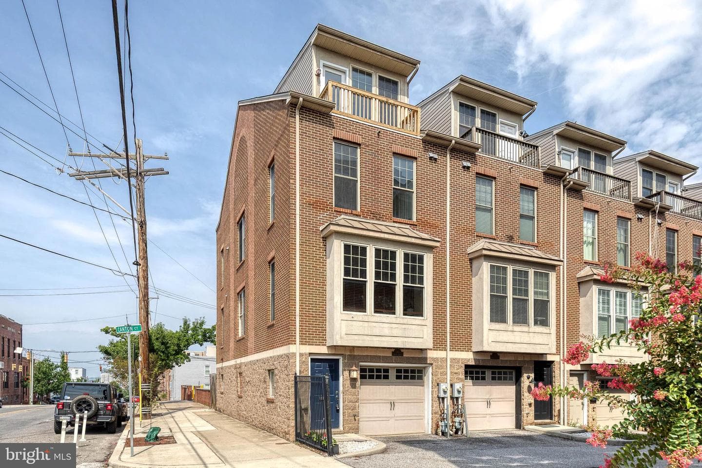 540 Canton Court photo 1