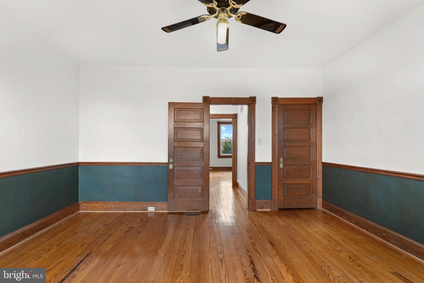 2922 Guilford Avenue photo 31