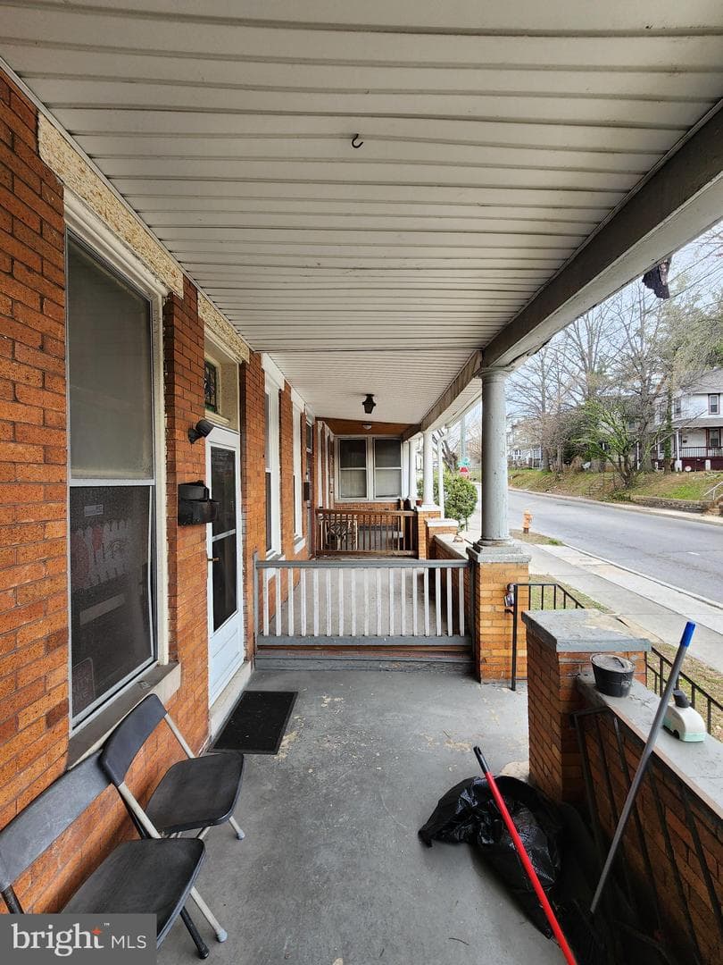 3007 Erdman Avenue photo 8