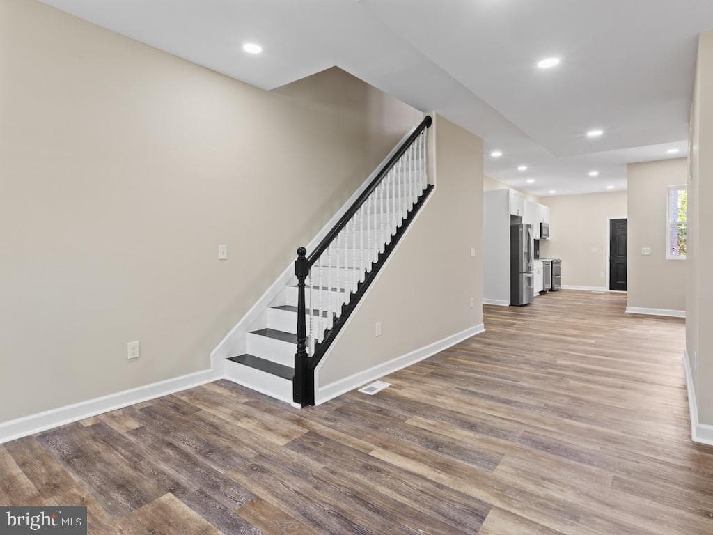 2903 Winchester Street photo 4