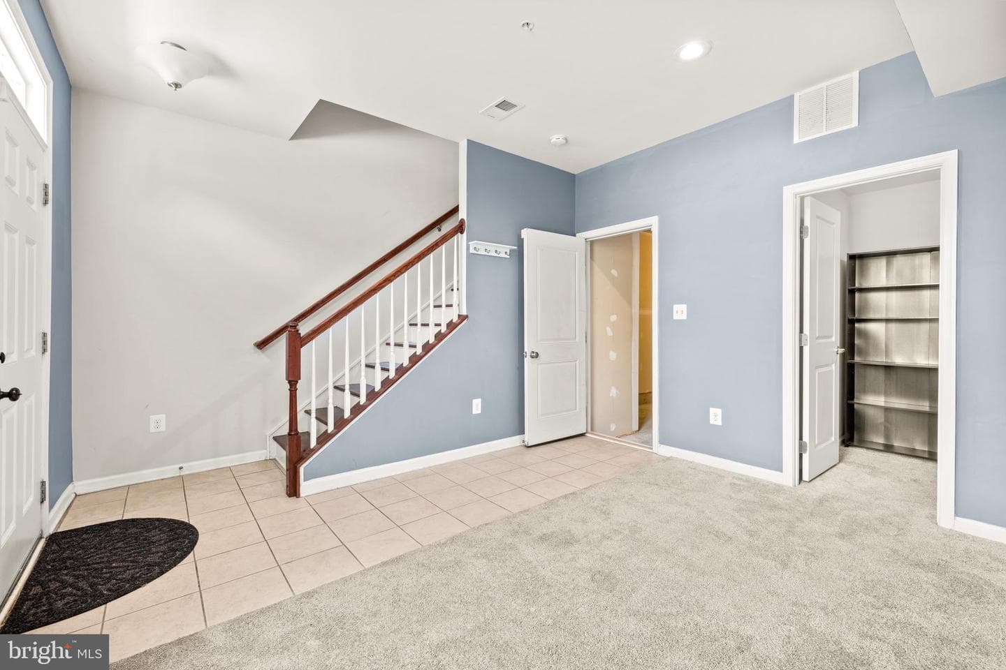 4517 Foster Avenue photo 6