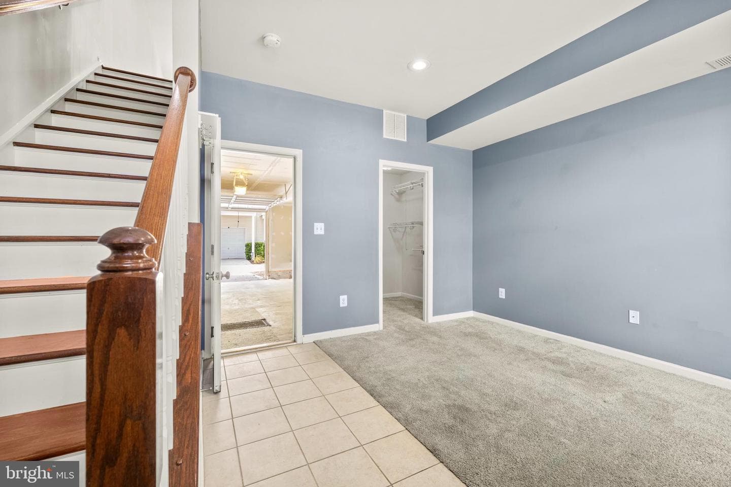 4517 Foster Avenue photo 7