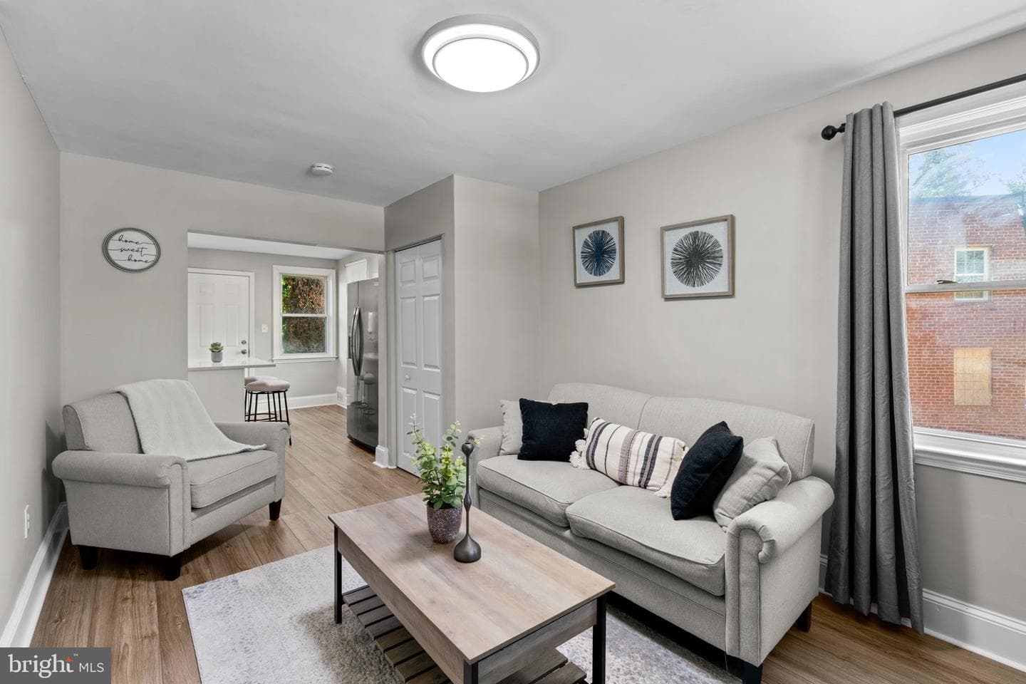 301 Denison Street photo 7