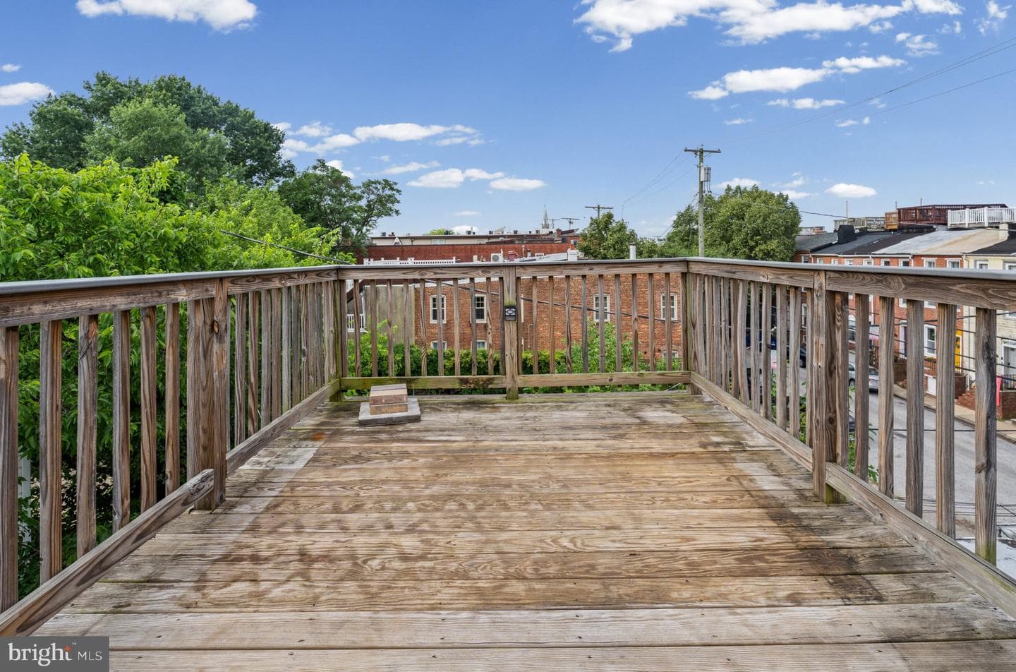 405 E Cross photo 20