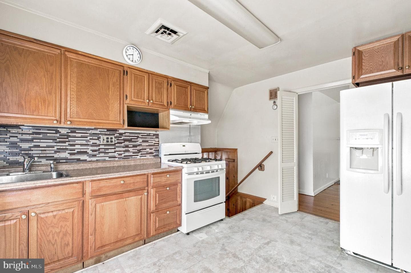 6026 Berkeley Avenue photo 8