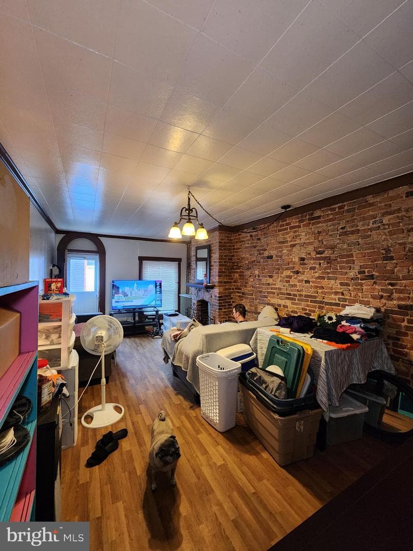 1333 Sargeant Street photo 27