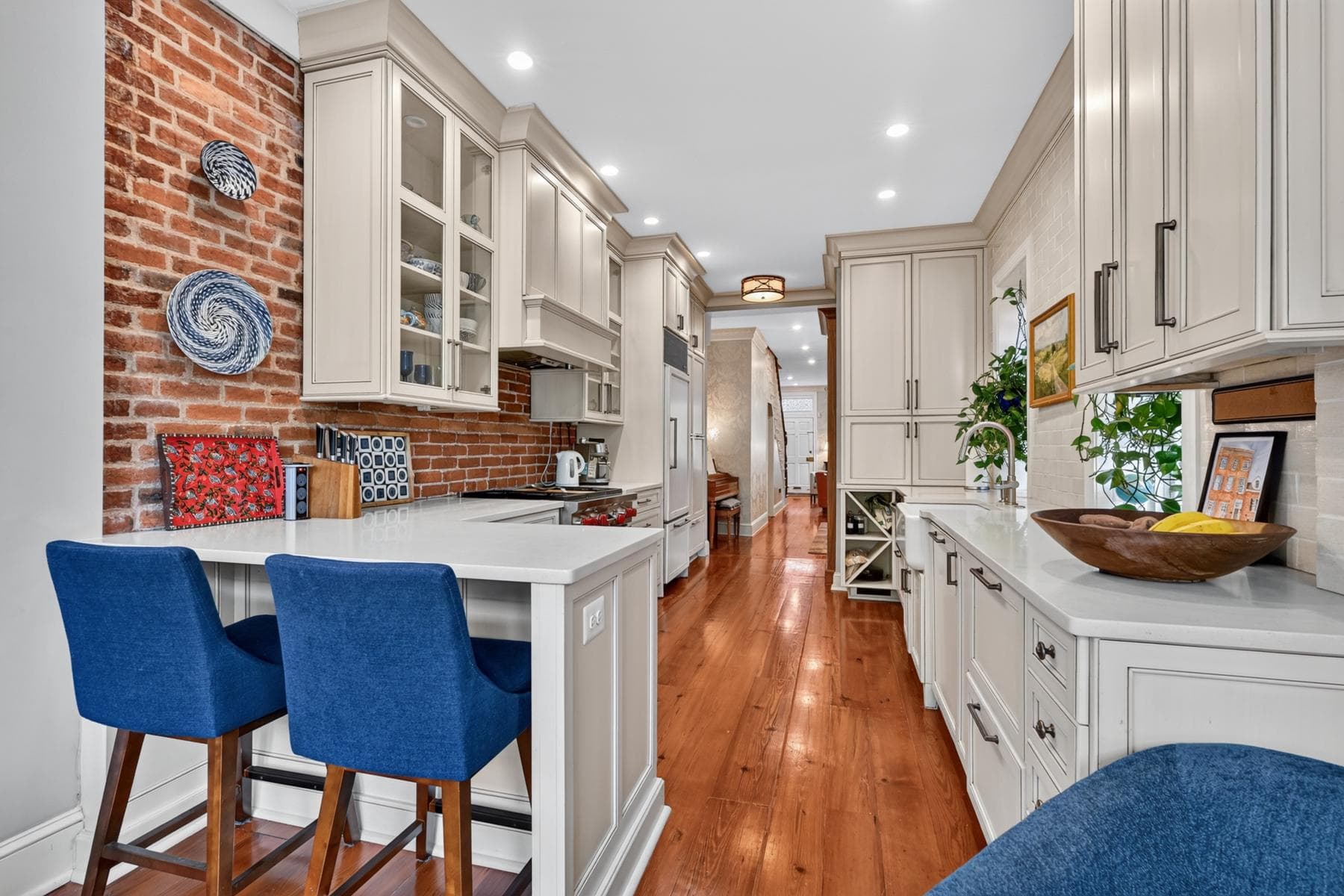 116 E Montgomery Street photo 6