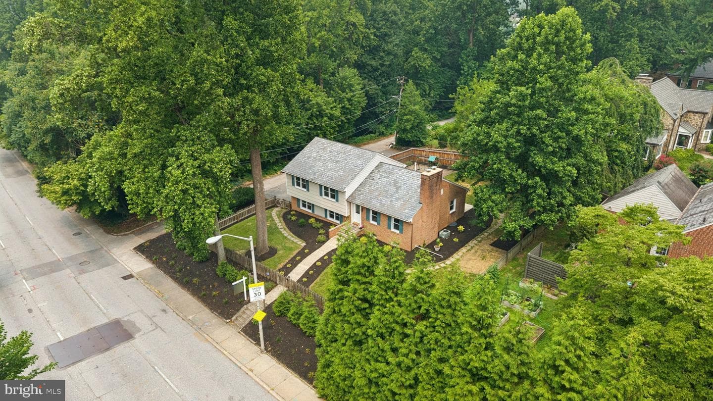 106 W Northern Parkway photo 43