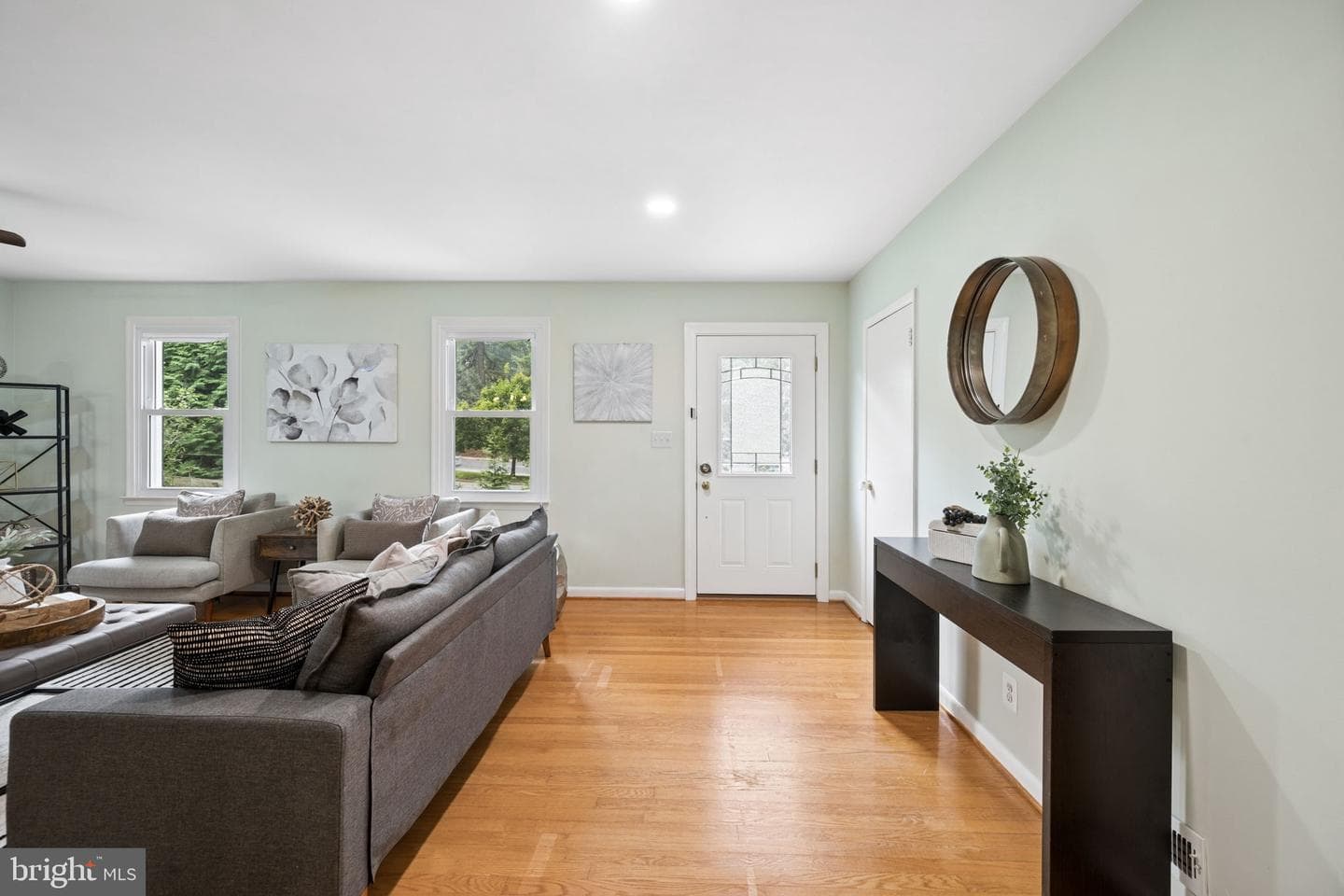 106 W Northern Parkway photo 7