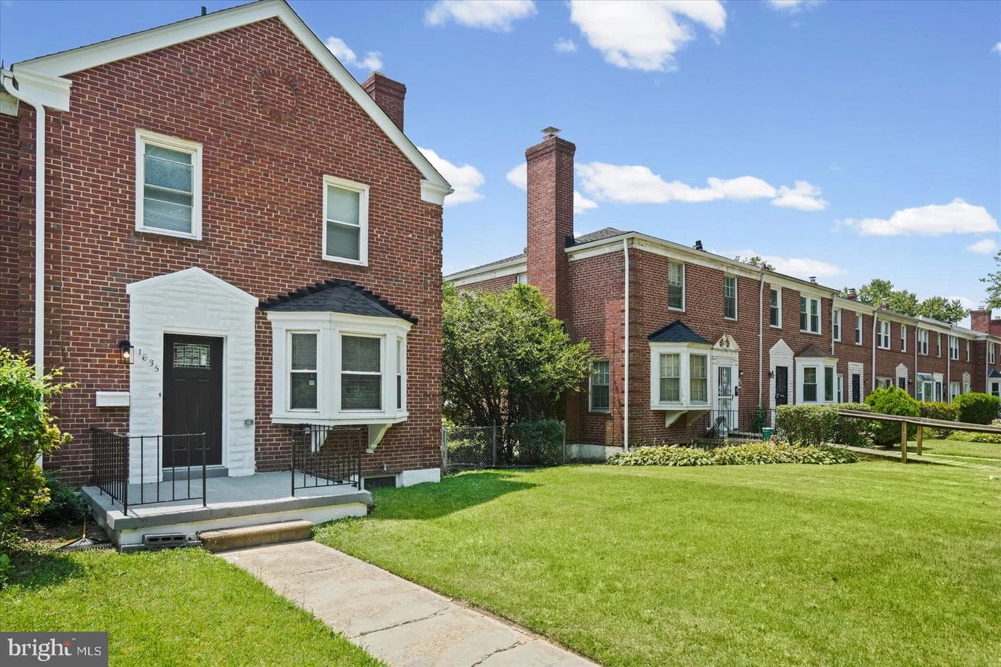 1635 Woodbourne Avenue photo 3