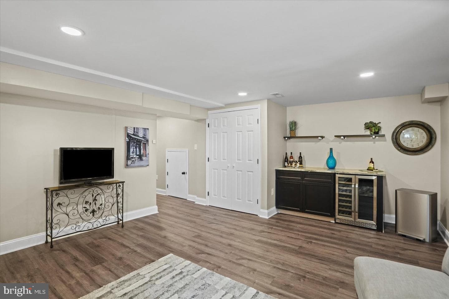 1635 Woodbourne Avenue photo 32