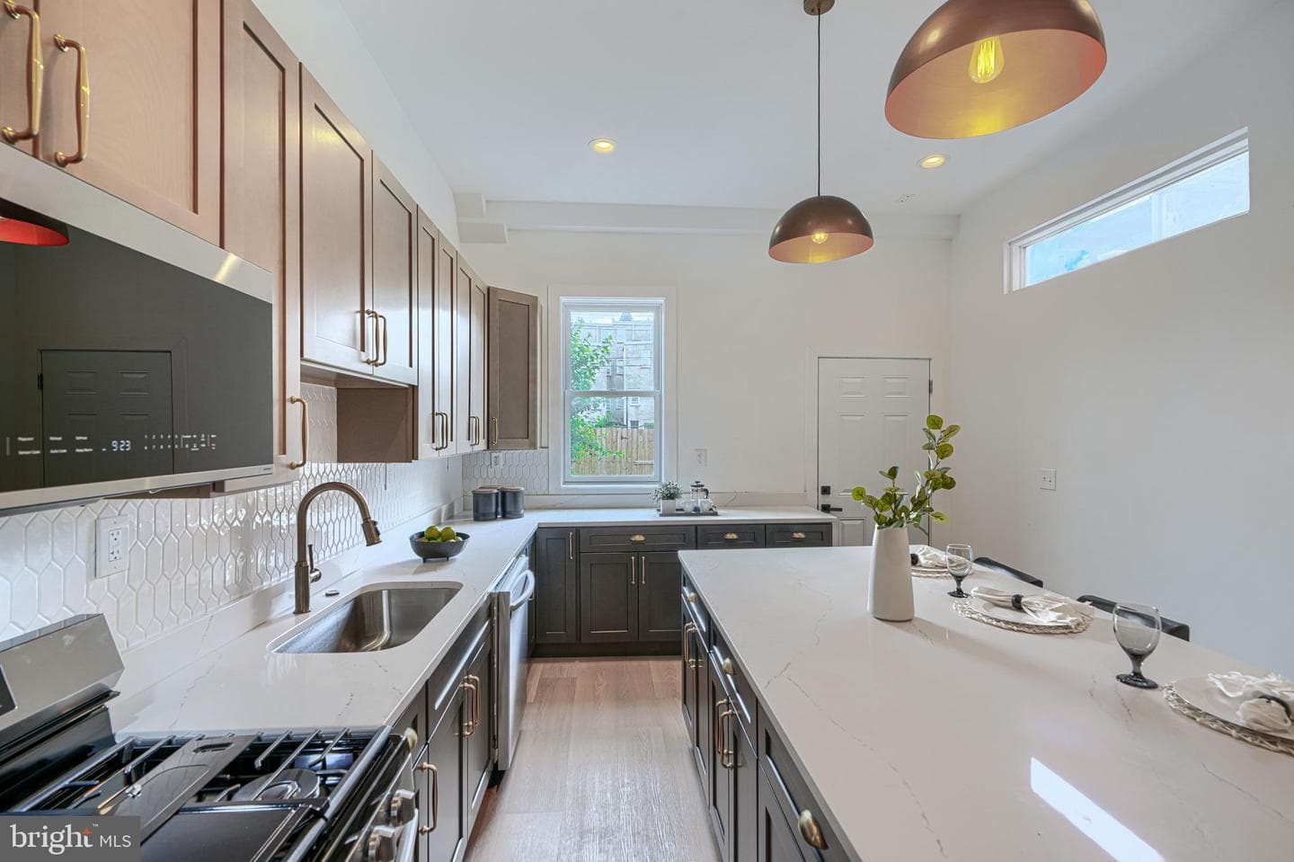 2118 Bolton Street photo 17