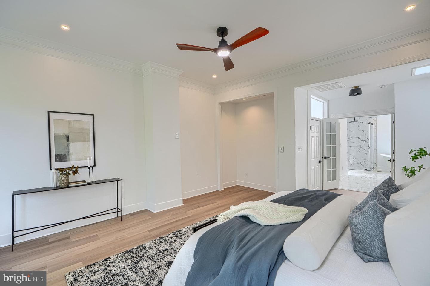 2118 Bolton Street photo 25