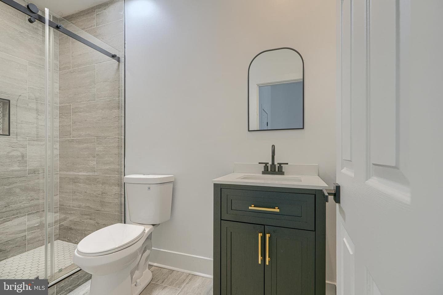 2118 Bolton Street photo 36
