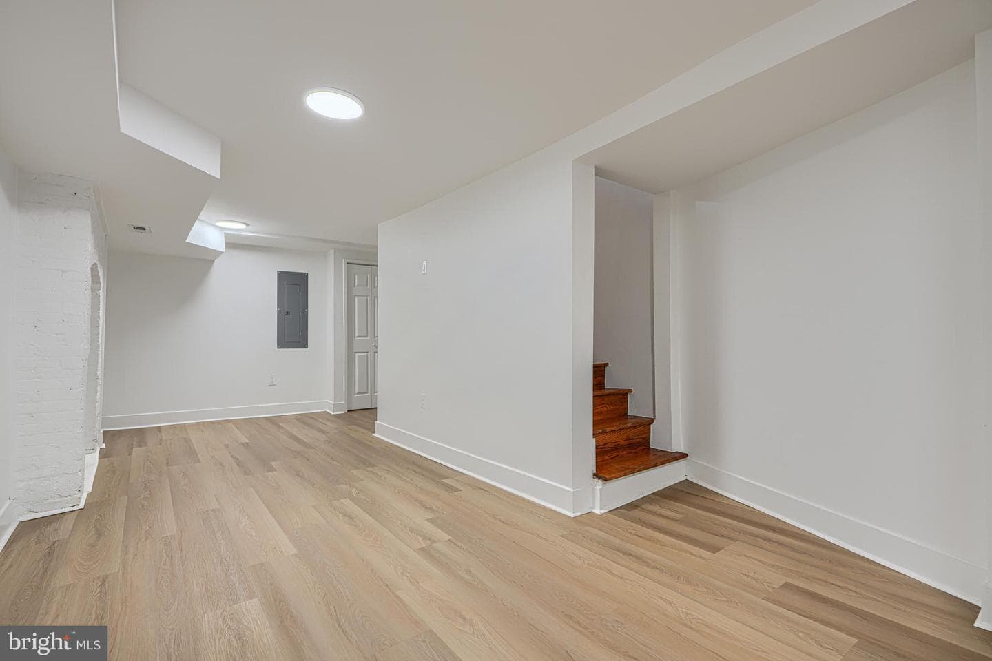 2118 Bolton Street photo 49