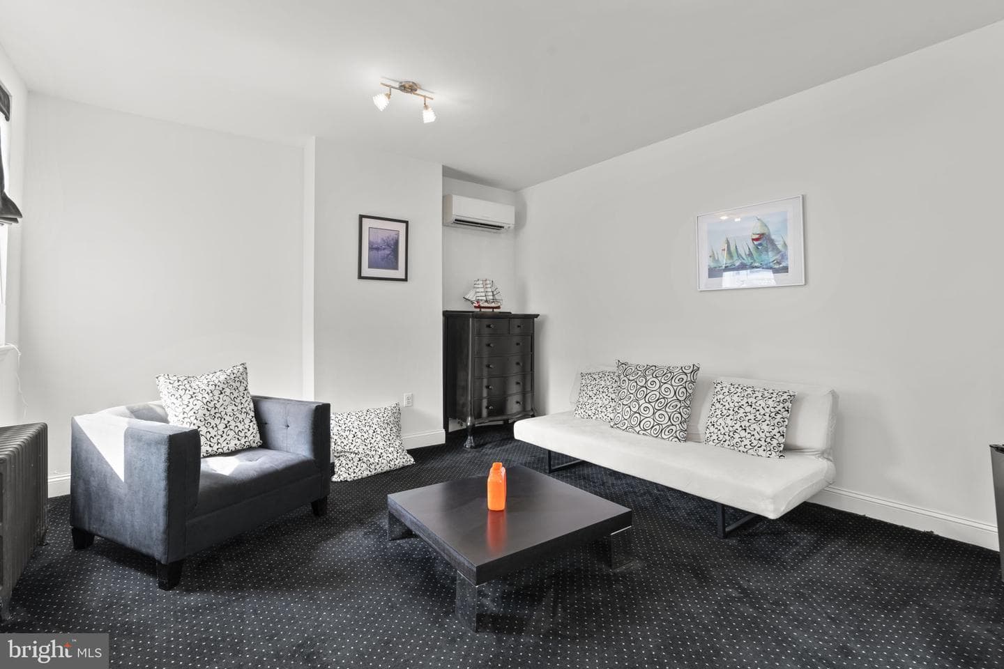 210 S High Street photo 43