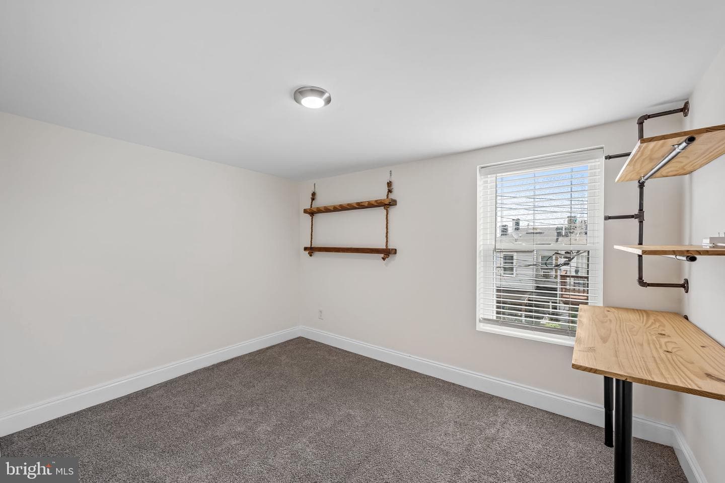 133 N Bradford Street N photo 20