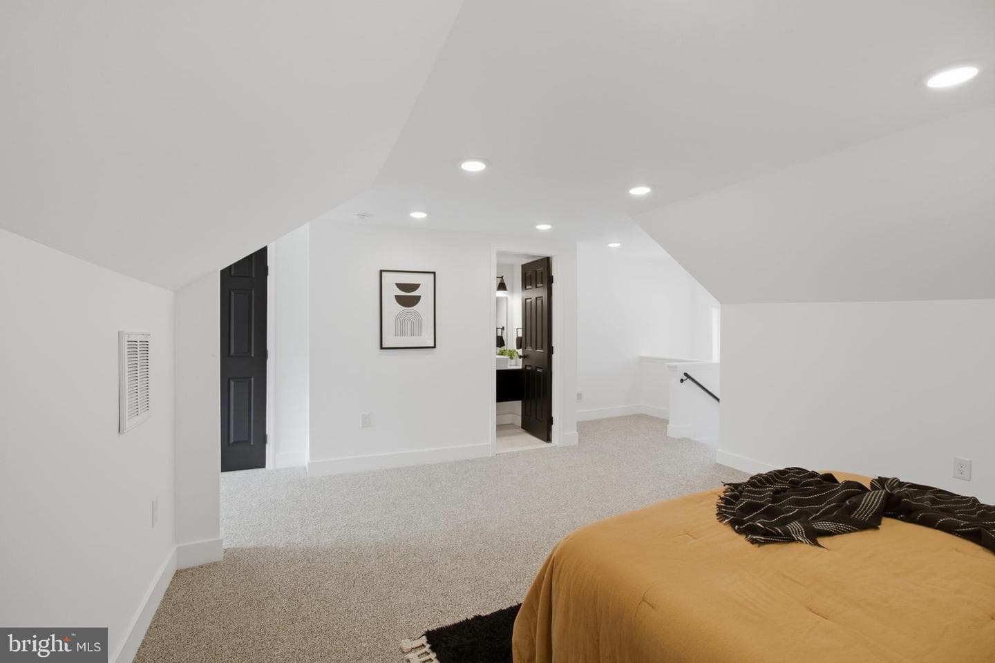 4011 Carlisle Avenue photo 34