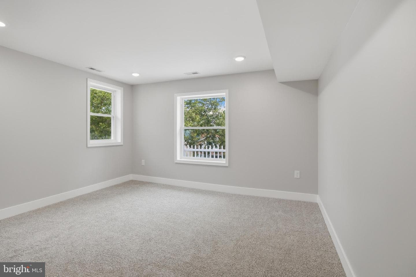 4011 Carlisle Avenue photo 38