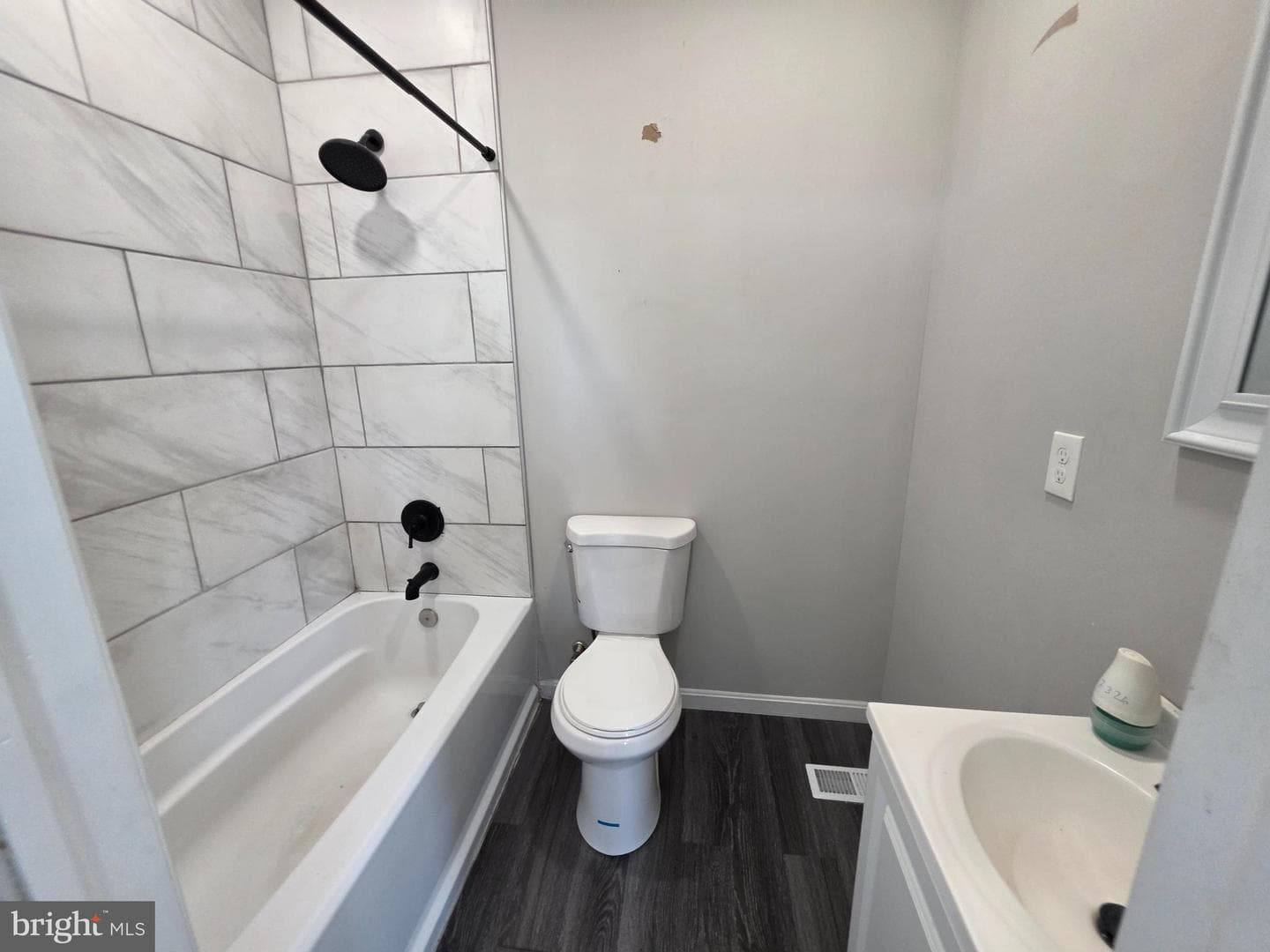 2540 Quantico Avenue photo 23