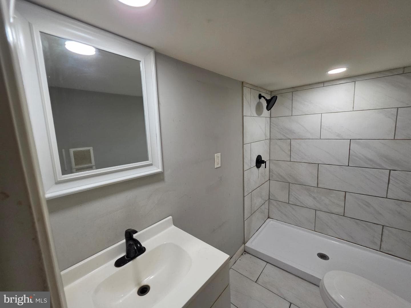 2540 Quantico Avenue photo 33