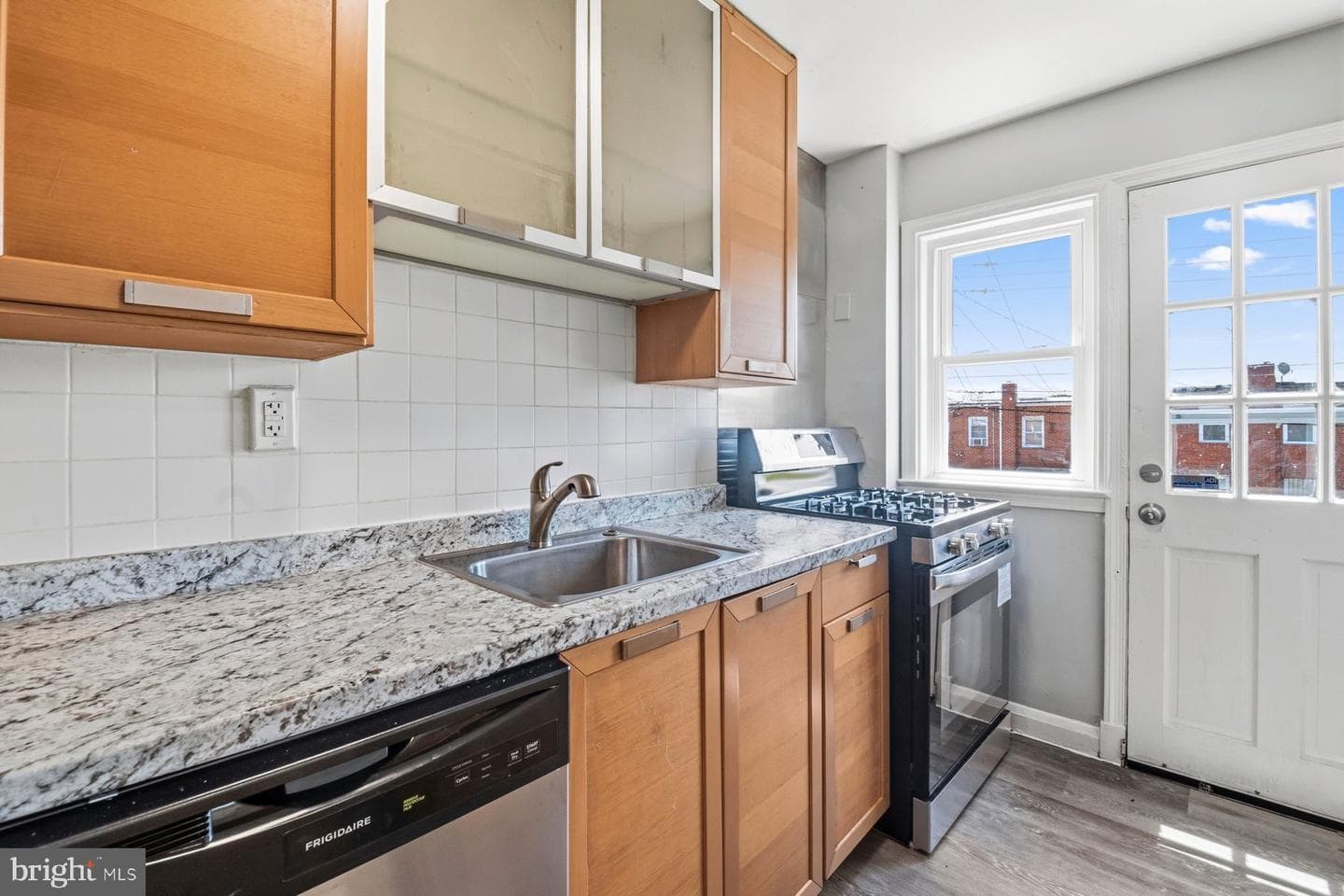 3839 Elmley Avenue photo 6