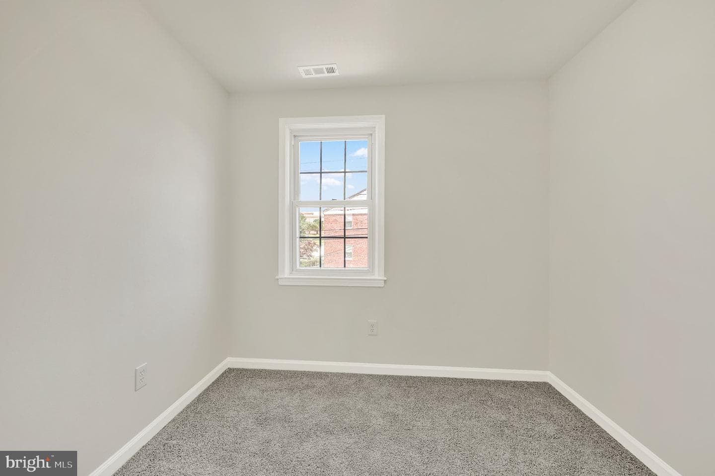 5829 The Alameda photo 13