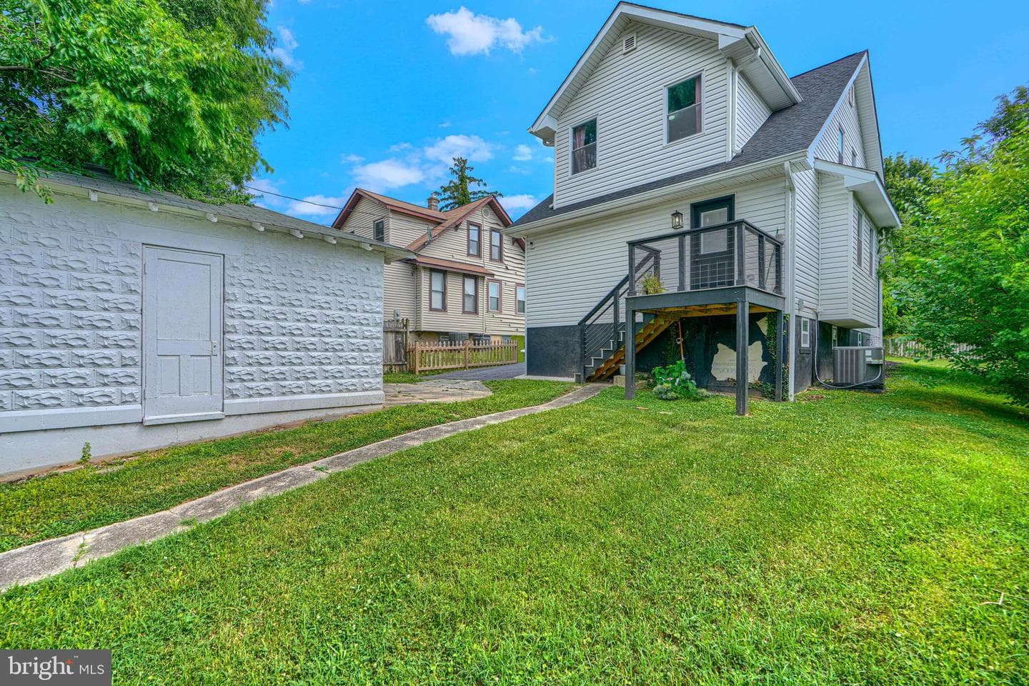 4212 Powell Avenue photo 29