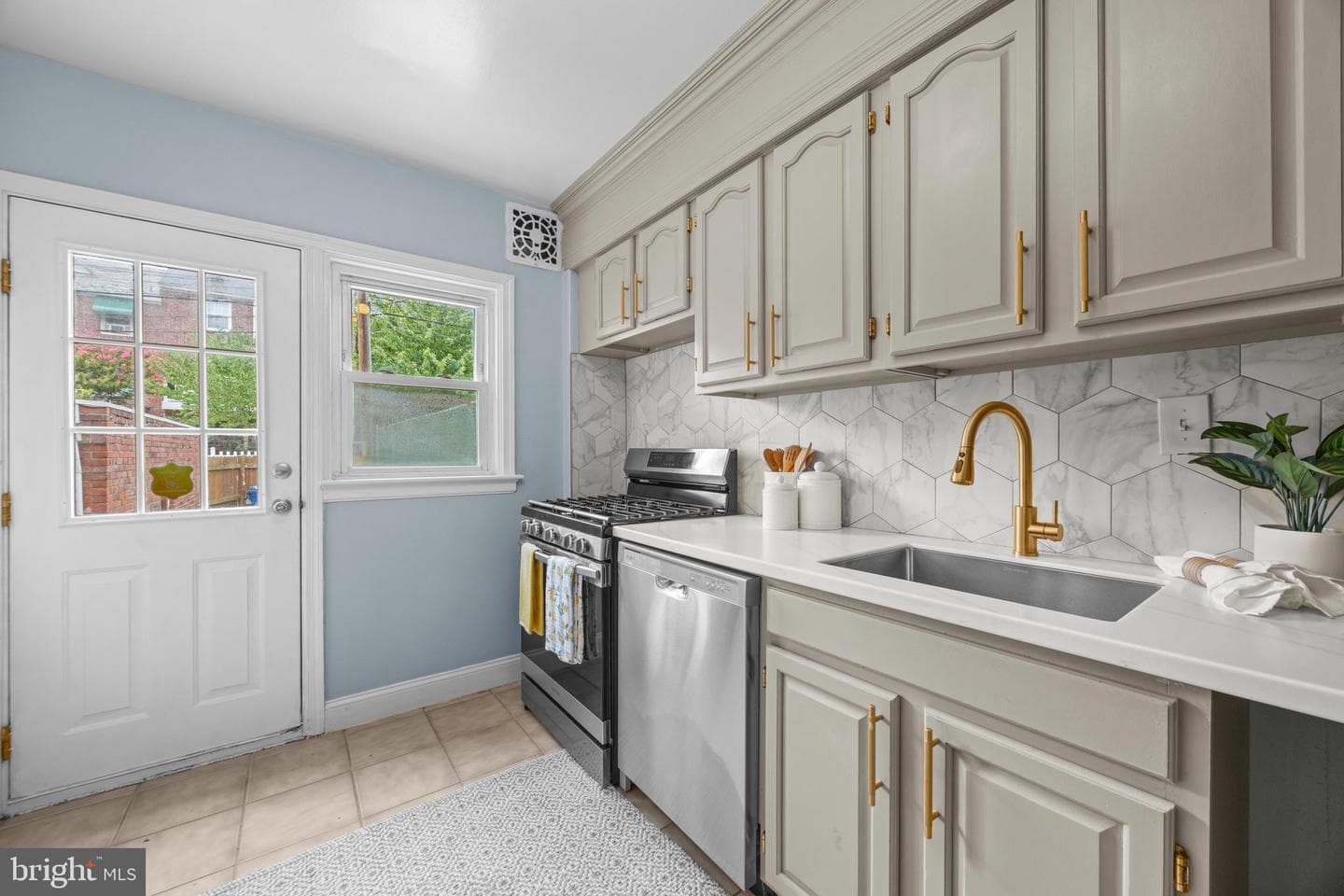 3906 Yolando Road photo 14