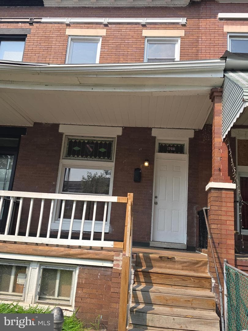 1766 Homestead Street photo 1