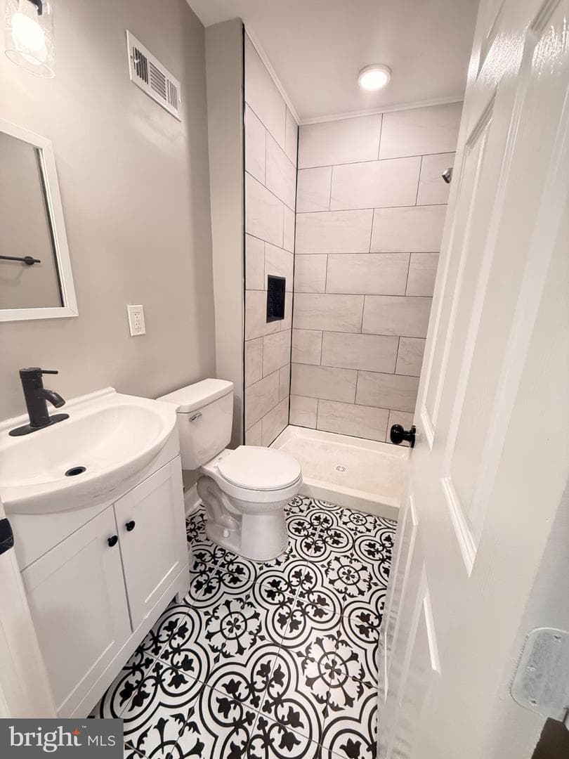 519 N Port Street photo 11
