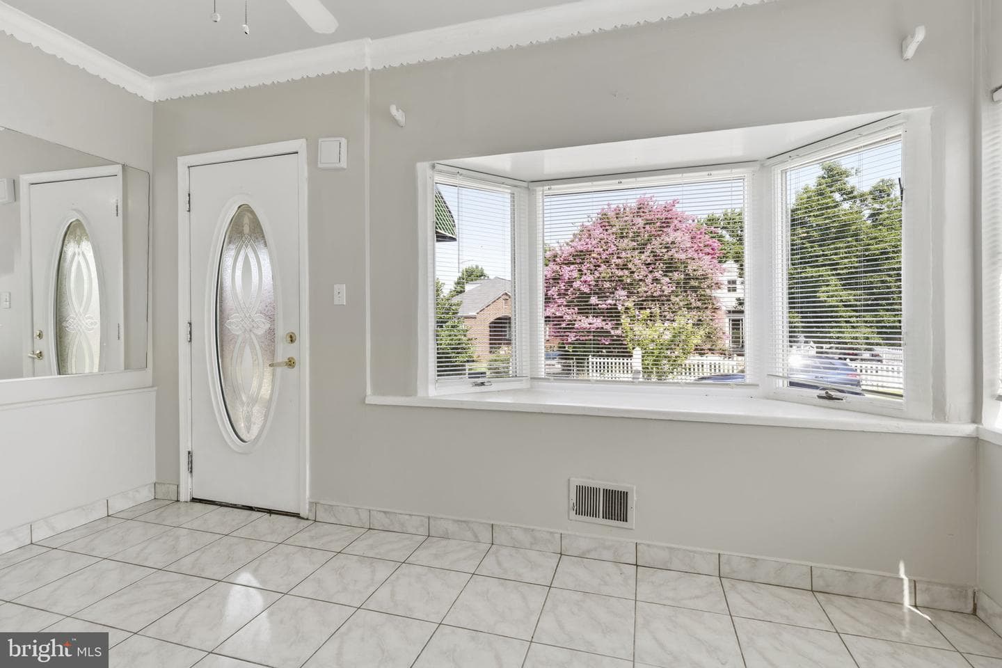 6609 Bushey Street photo 2