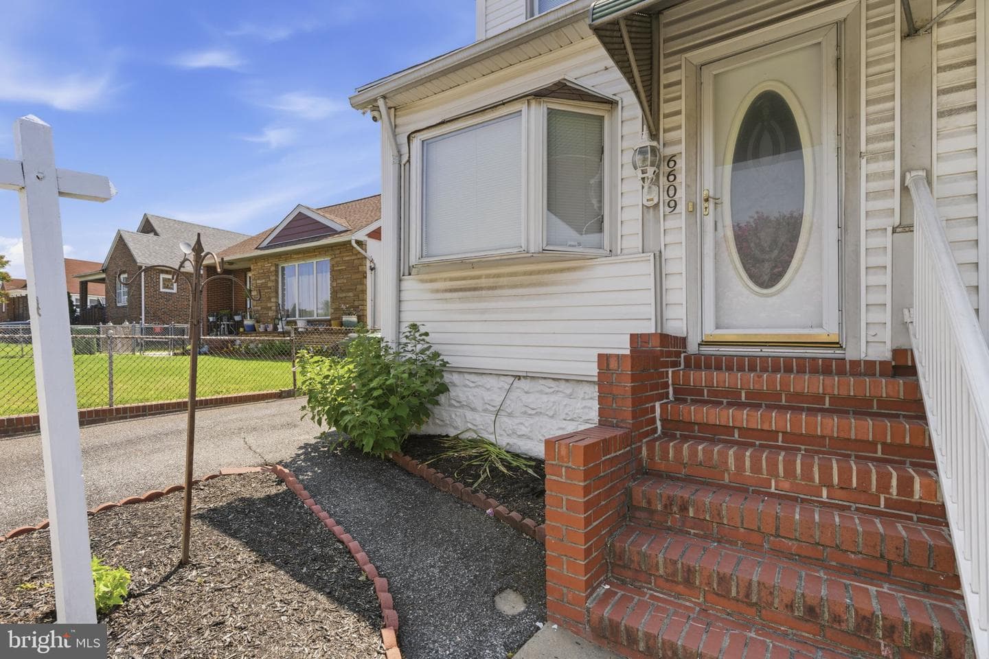 6609 Bushey Street photo 30