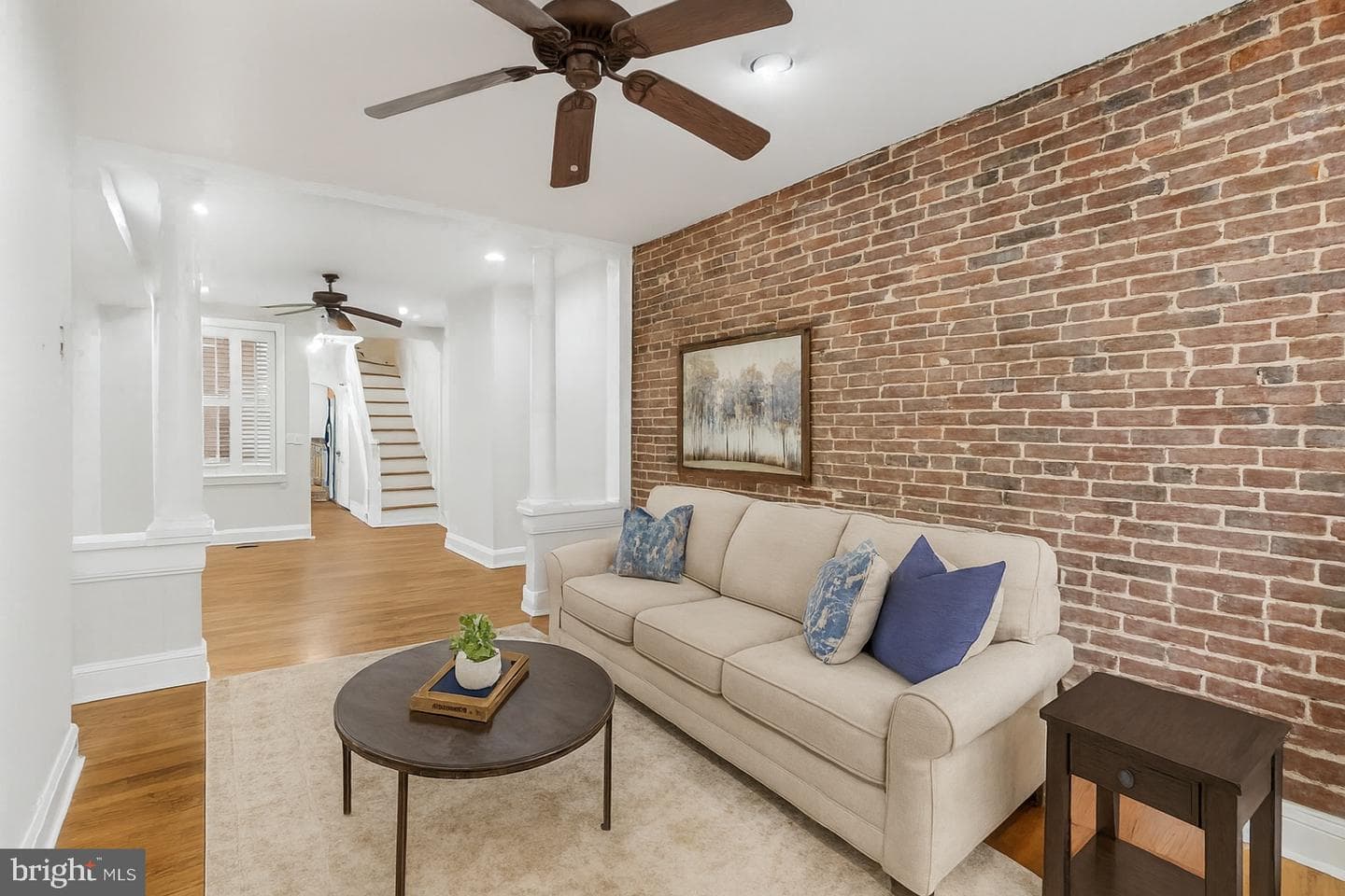 109 E West Street photo 5