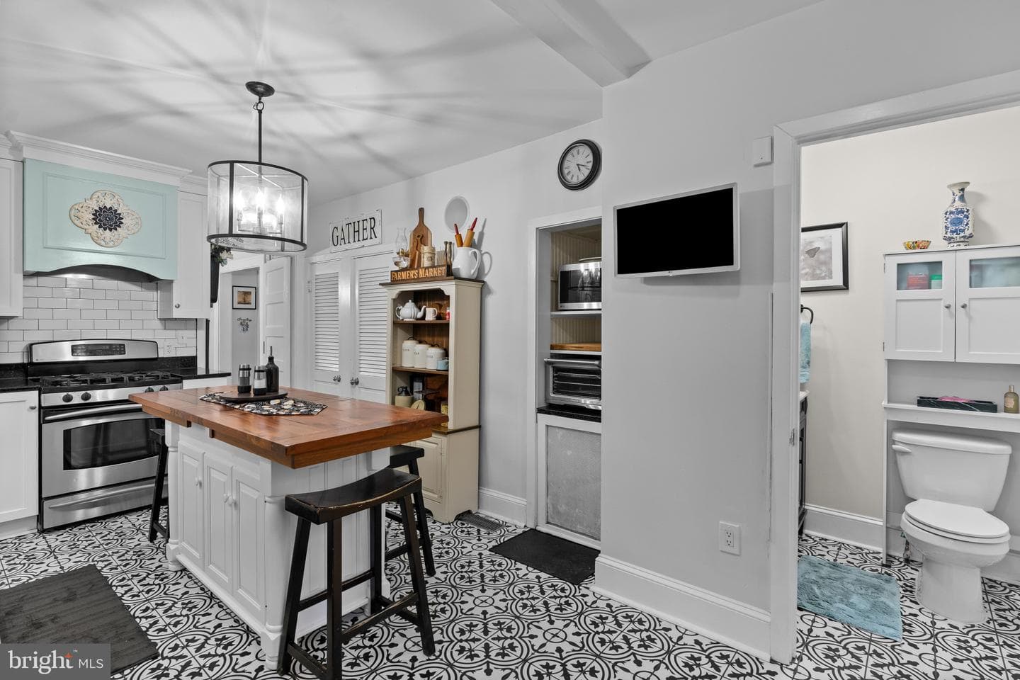 1804 Fairbank Road photo 26