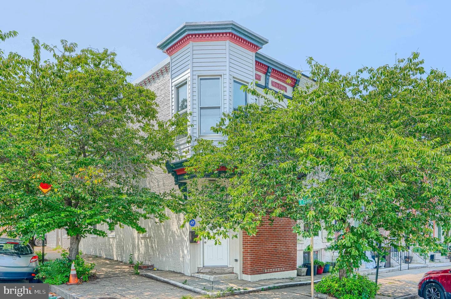 100 N Luzerne Avenue photo 1