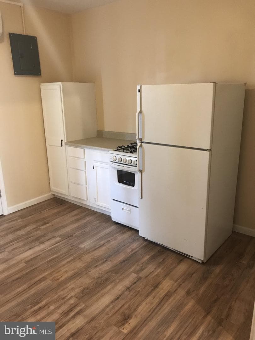 2736 Beryl Avenue photo 4