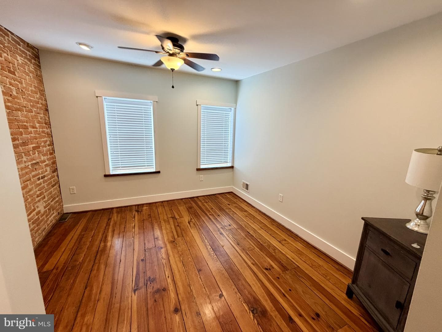 1530 E Clement Street photo 11
