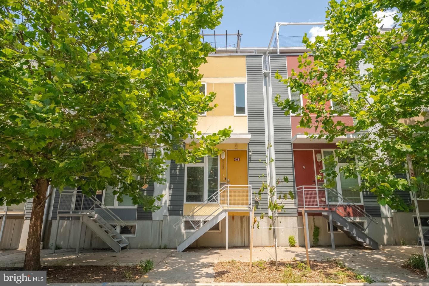 428 E Oliver Street photo 2
