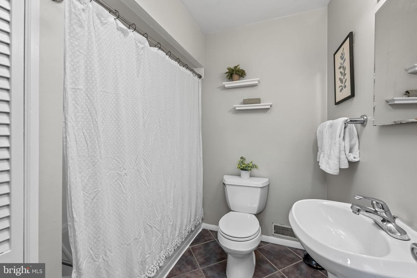1417 Anchor Street photo 14