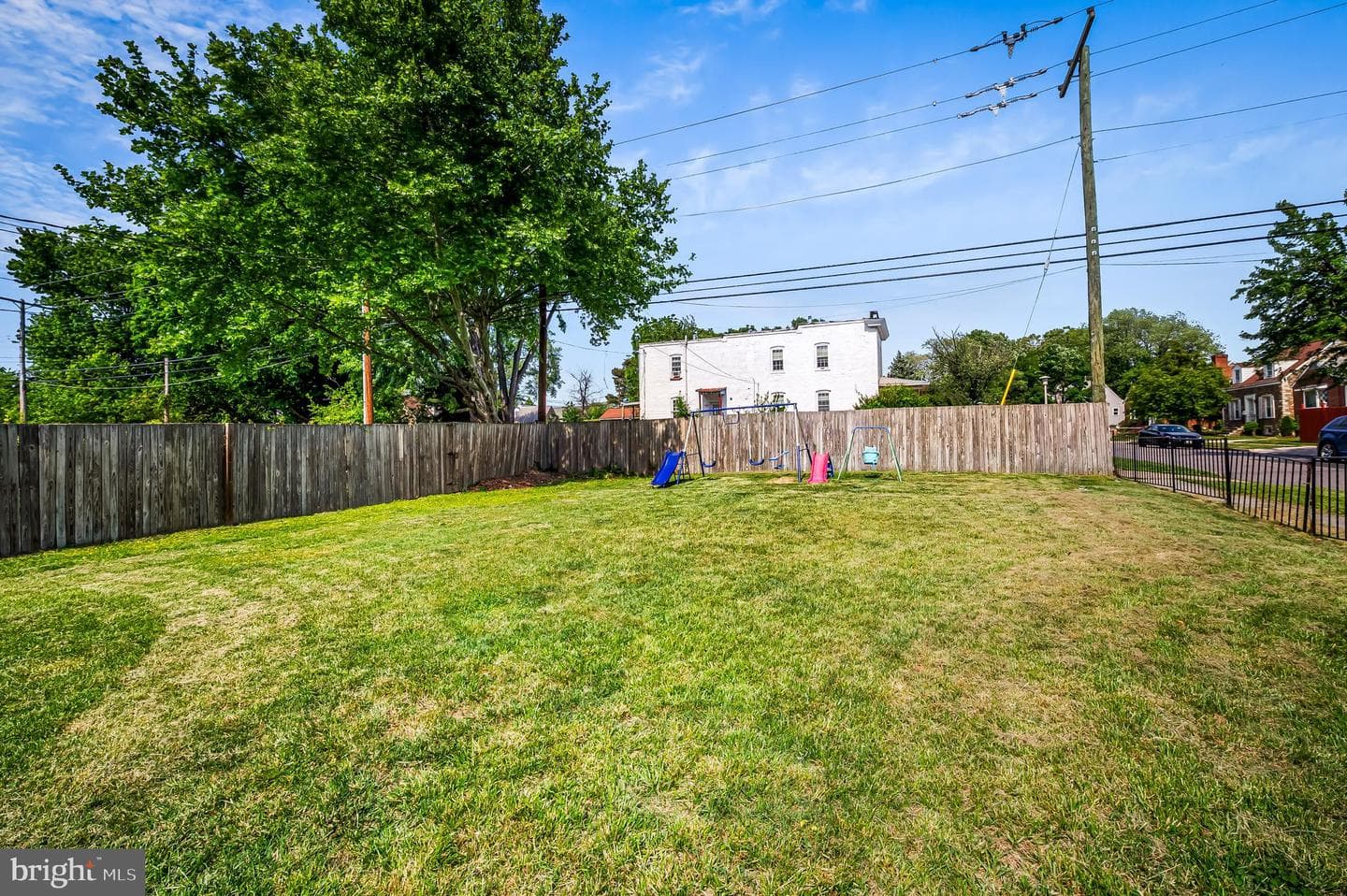 1613 Dundalk Avenue photo 32