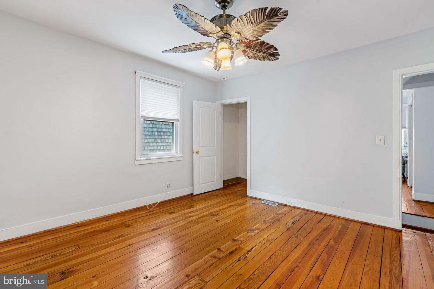 3723 Falls Road photo 24