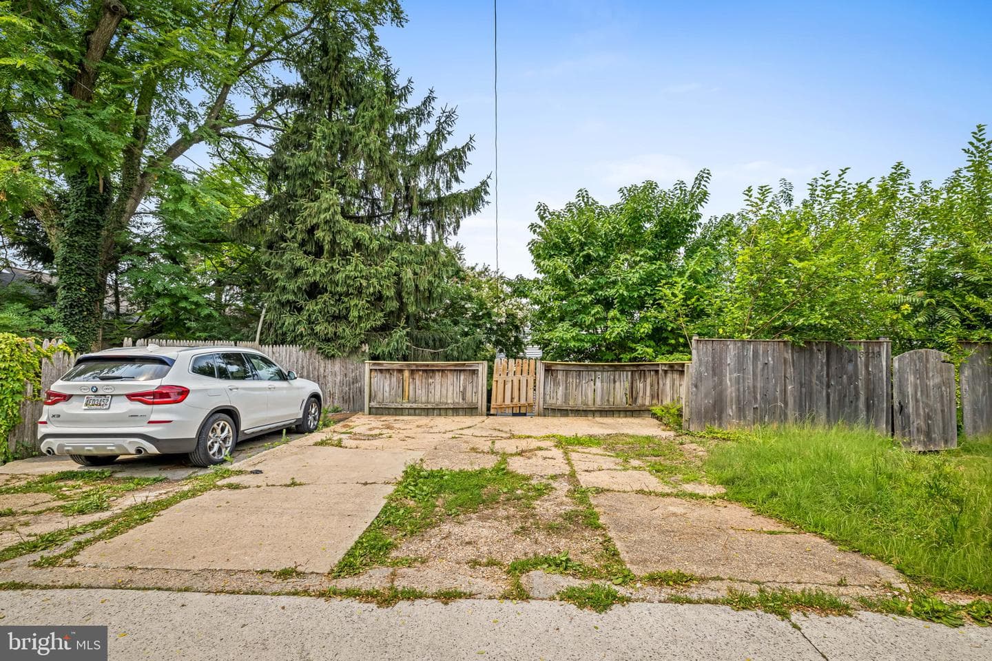 3723 Falls Road photo 39