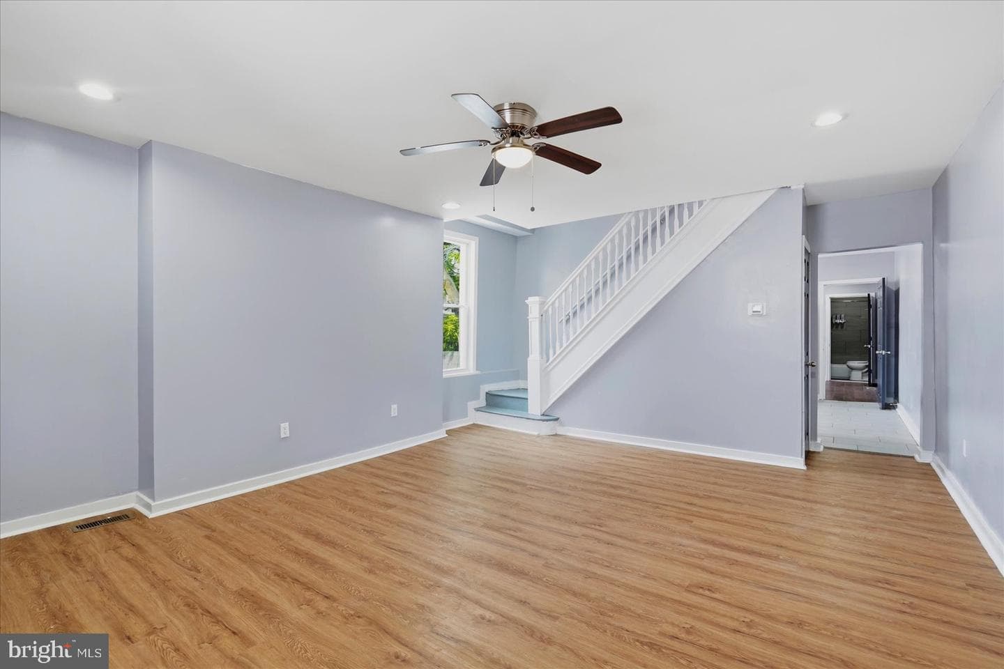 502 Tunbridge Road photo 6