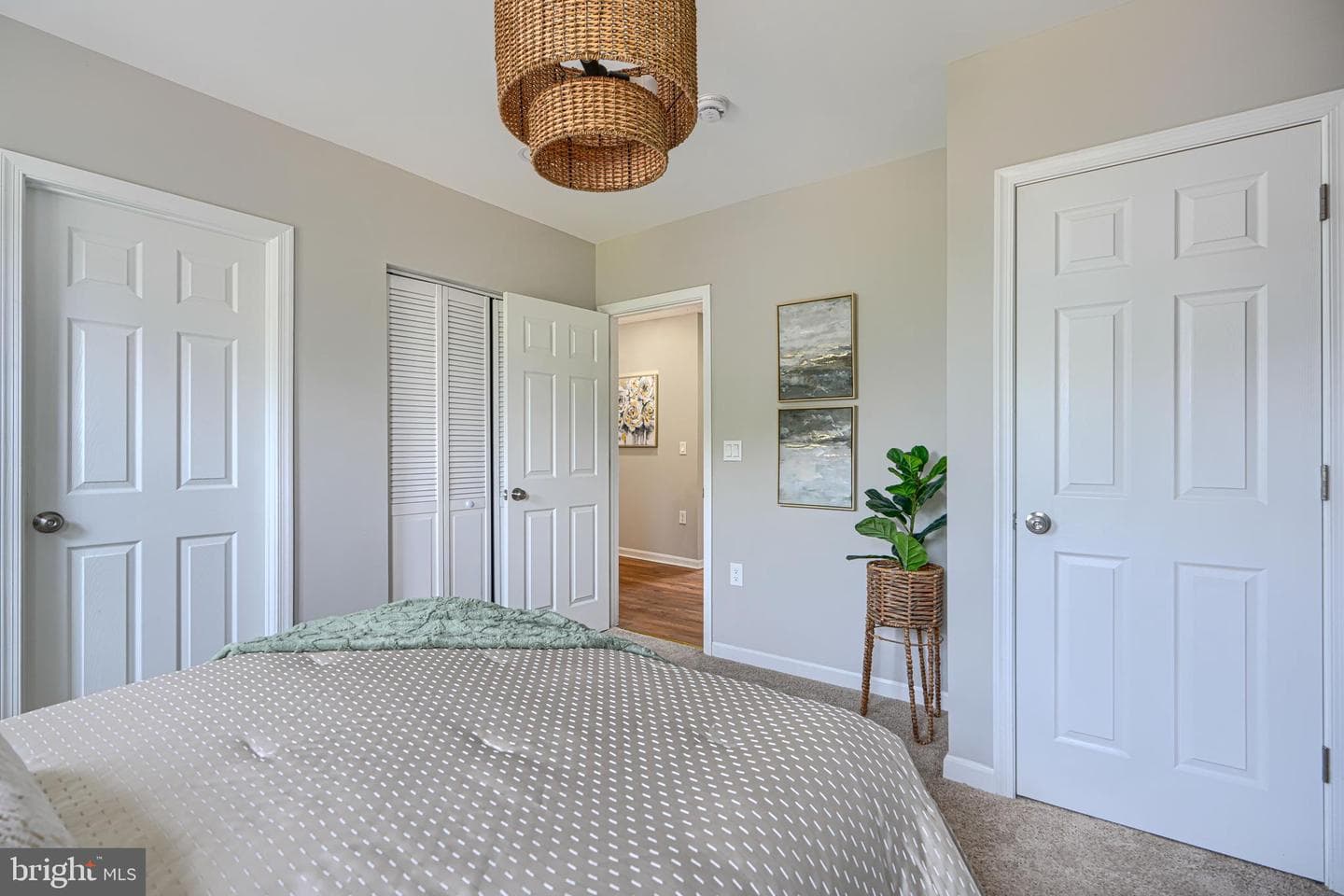3023 W Garrison Avenue photo 15